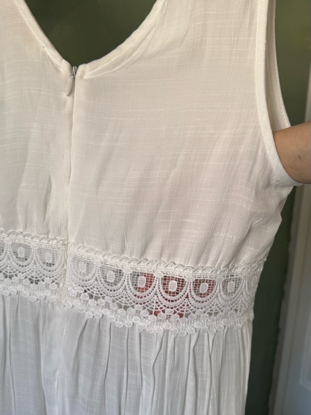 Rebellion White Lace-Trim V-Neck Maxi Dress - Picture 4 of 5